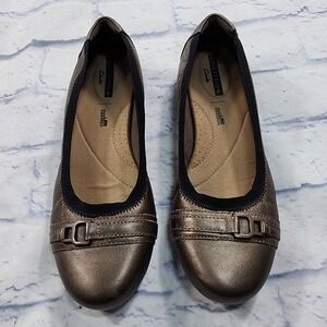 Clarks Collection WOMENS SZ 8 Kinzie Light Pewter Leather Slip On Loafers Flats
